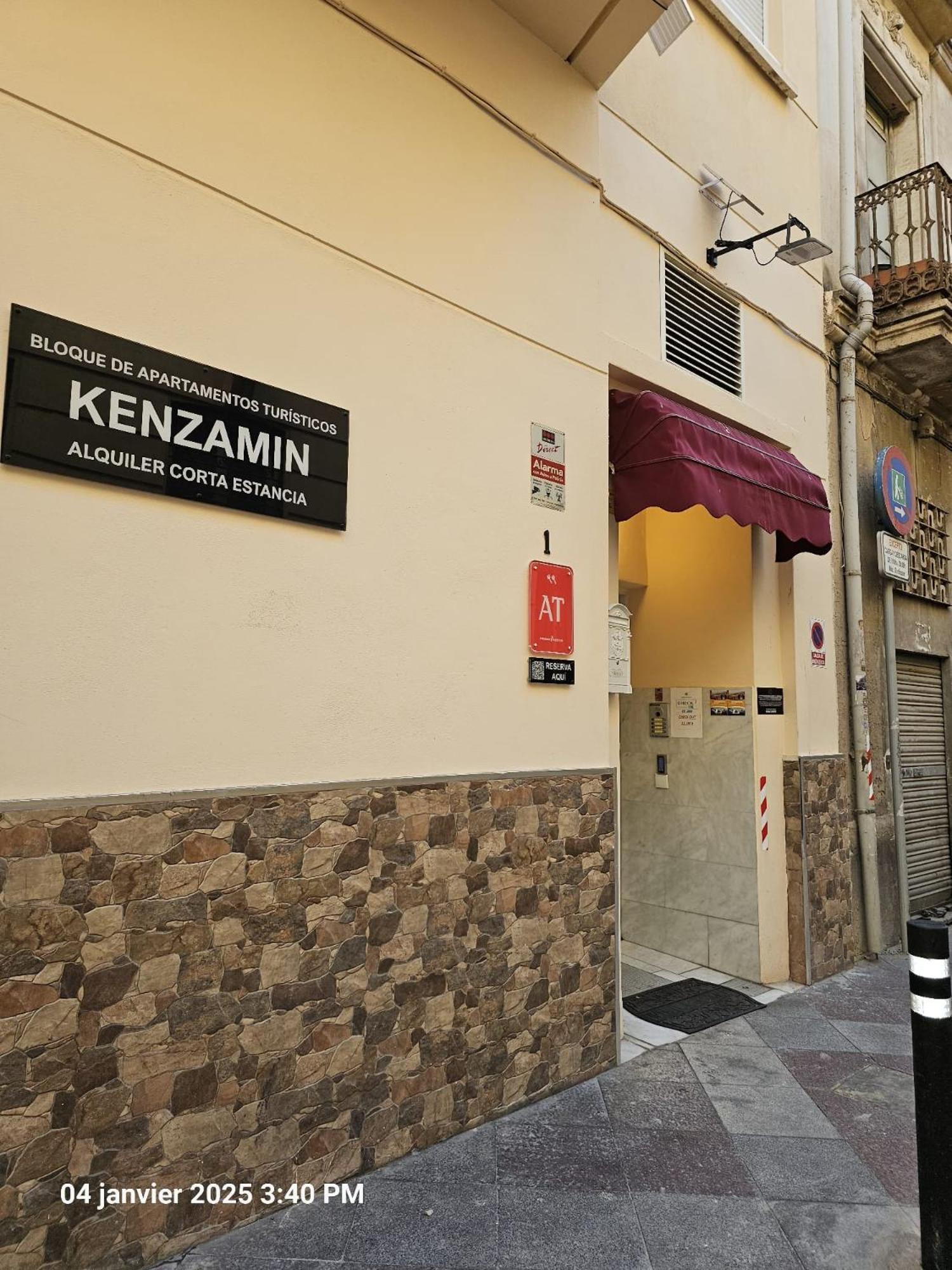 Apartamentos Turisticos Kenzamin Alicante Exterior foto
