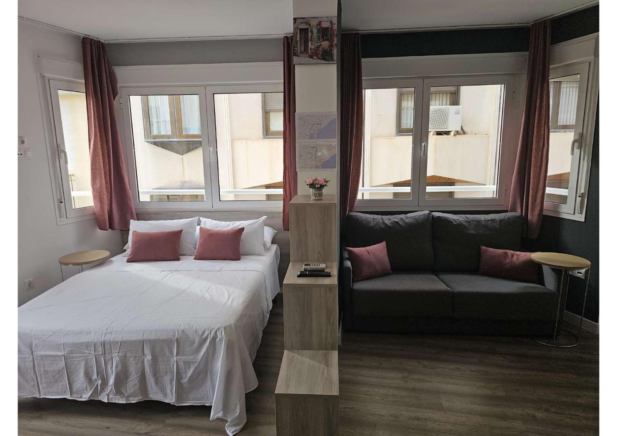 Apartamentos Turisticos Kenzamin Alicante Exterior foto