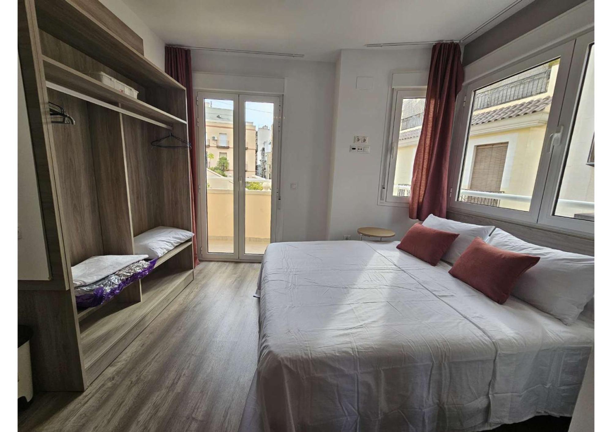 Apartamentos Turisticos Kenzamin Alicante Exterior foto