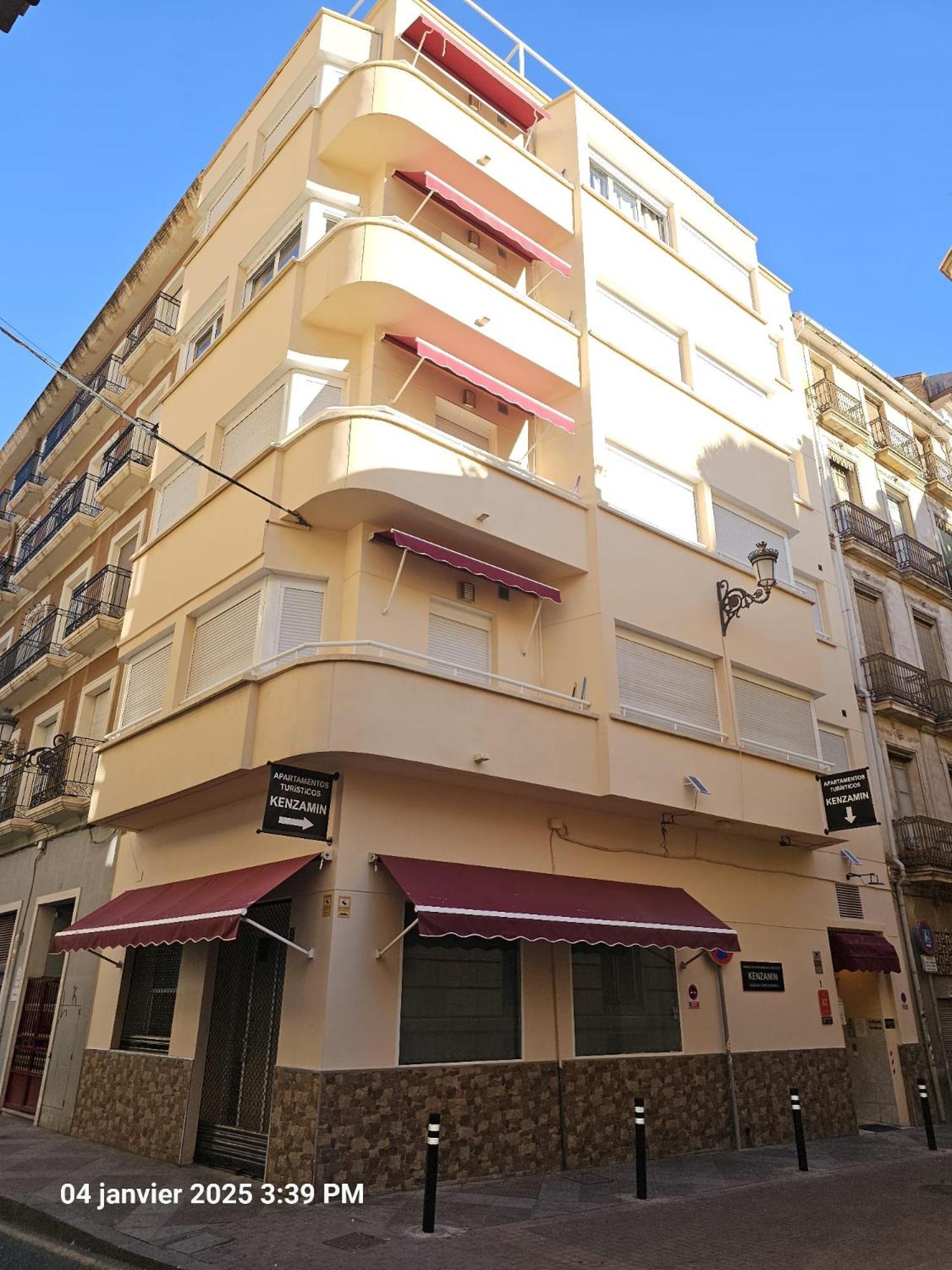 Apartamentos Turisticos Kenzamin Alicante Exterior foto